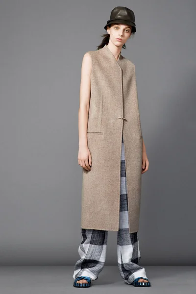 Look 12
